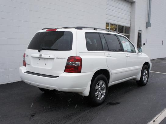 price 2004 toyota highlander limited #1