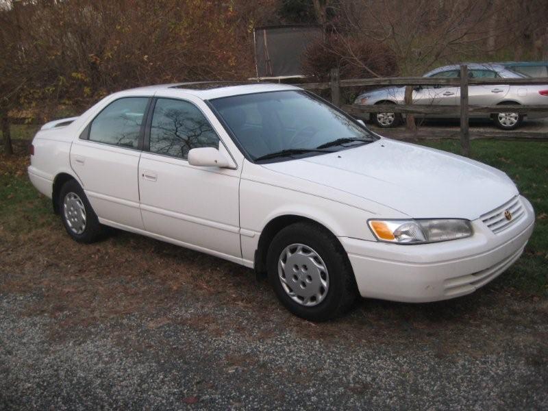 1999 toyota camry le price #6
