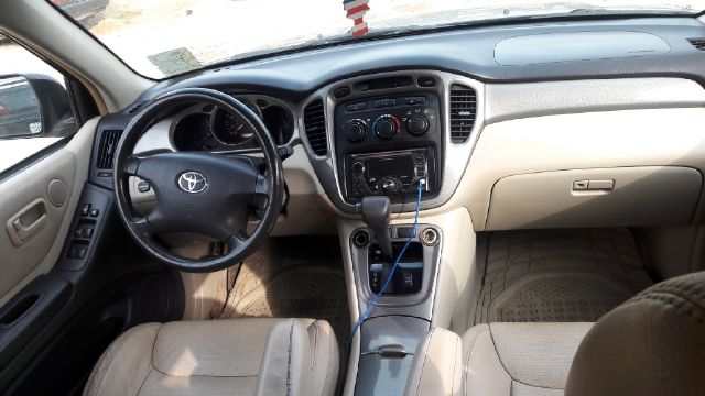 used 2004 toyota highlander for sale in nigeria #3