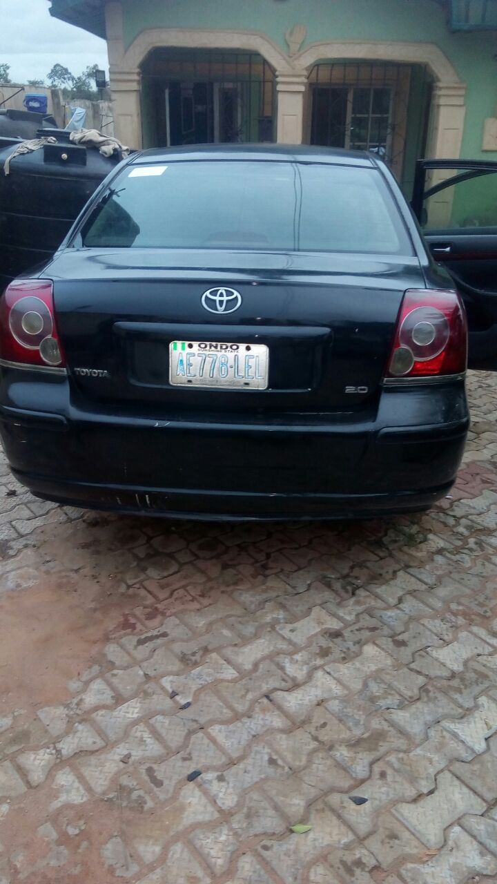 used toyota avensis 2004 for sale in nigeria #6