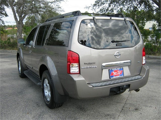 Suv 2005 nissan pathfinder 4x4 #10