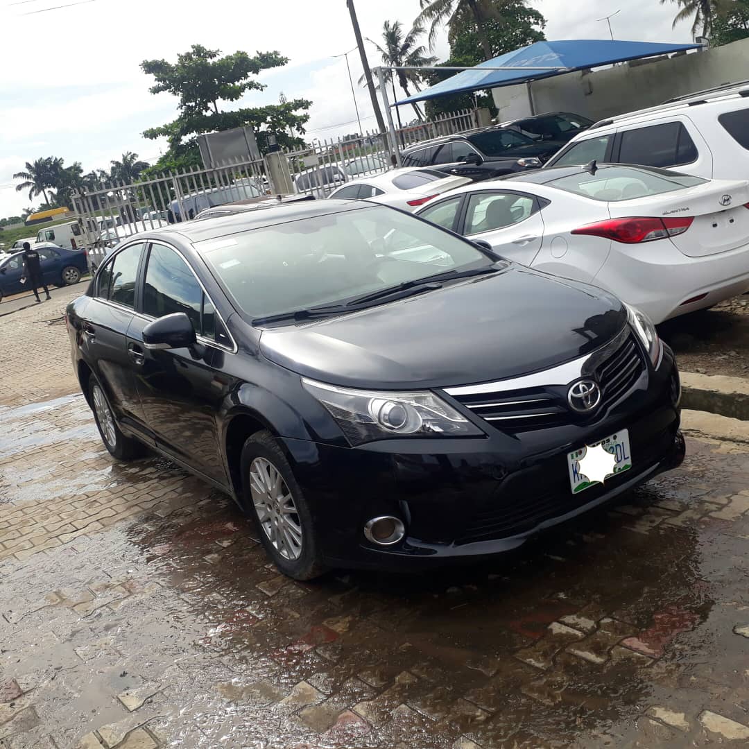 First Body 2015 Toyota Avensis 3.8m Slightly Negotiable