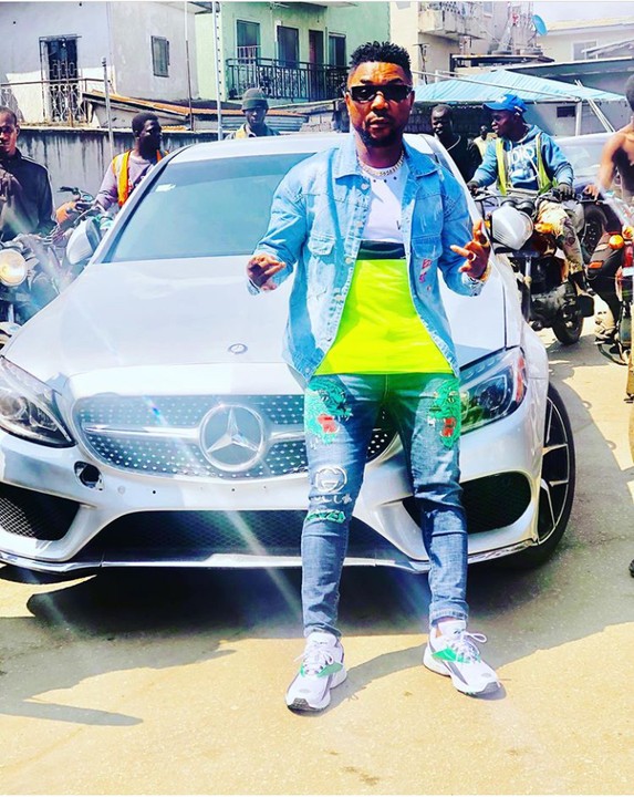 Fans Excited As Oritsefemi Visits Ajegunle Street (photos ...