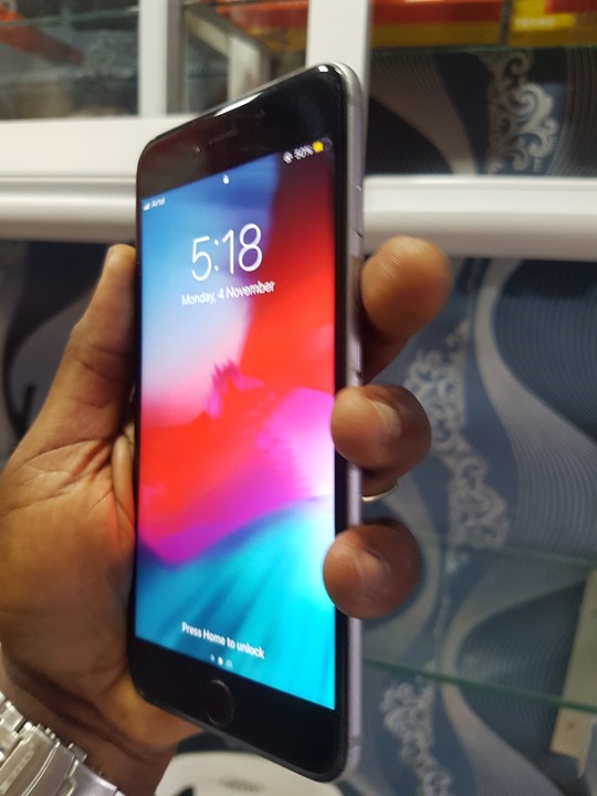 Used Iphone 6s Plus 64gb Offer - Phones - Nigeria