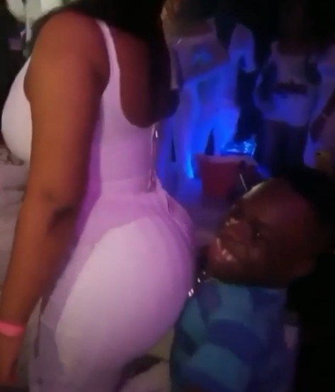 Shatta Bandle Rocking A Very Big Ass Lady In A Club - Celebrities - Nigeria