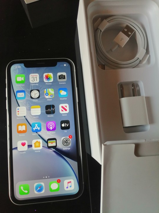 iphone-xr-64gb-price-reviewed-205k-last-sold-technology