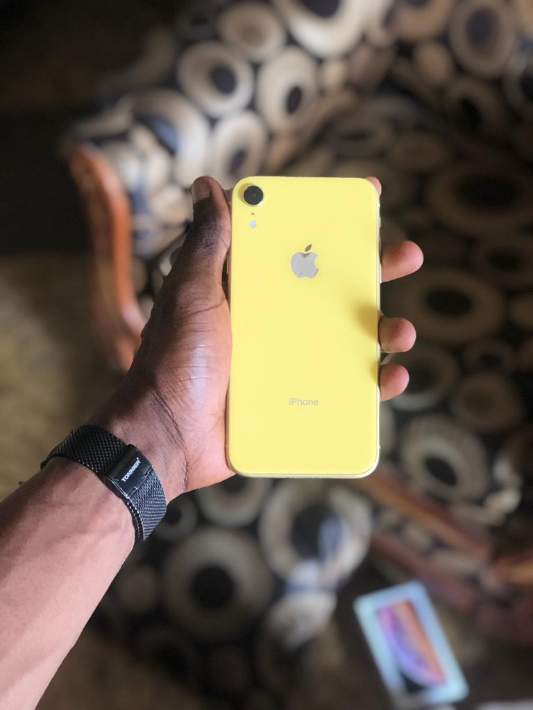 iPhone - iPhone XR Yellow 256GB 美品の+nuenza.com