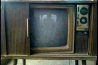 Do You Still Use This Television In Your House (pic) - TV/Movies - Nigeria