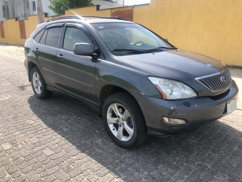 Сколько весит lexus rx330