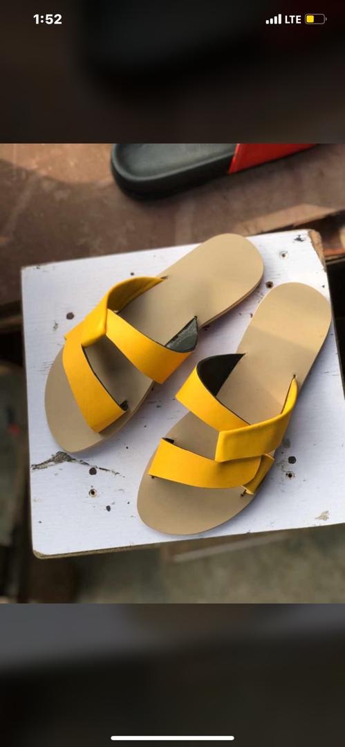 Farooq on X: Perfectly made palm slippers ‚made out of authentic