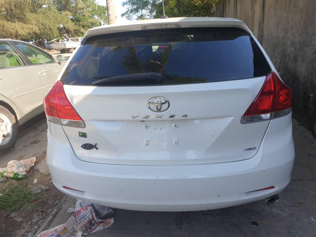 2010 Accident Free White Toyota Venza Foreign Used DM Http ...