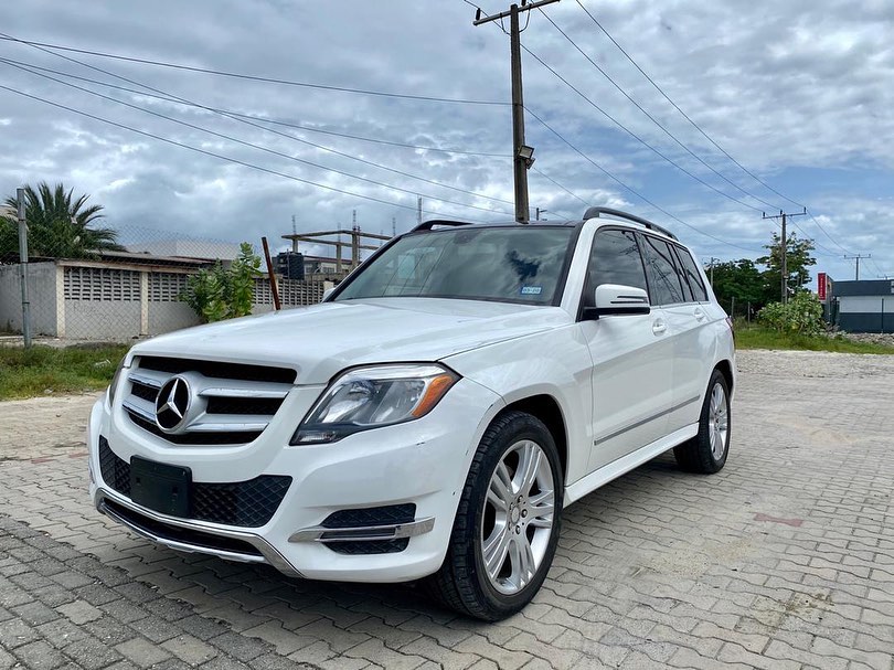 Foreign Used Benz GLK 350 Full Option For Grabs. Autos Nigeria