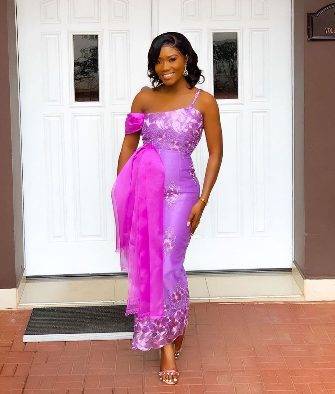 Latest Asoebi Lace Styles 2020 Beautiful Asoebi Lace Styles For Weddings Fashion Nigeria