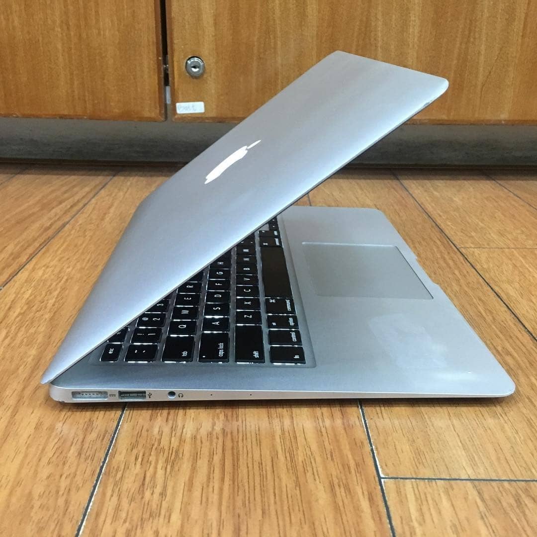(1120)MacBook Air 13インチ 2015 8GB SSD256Gキーボード