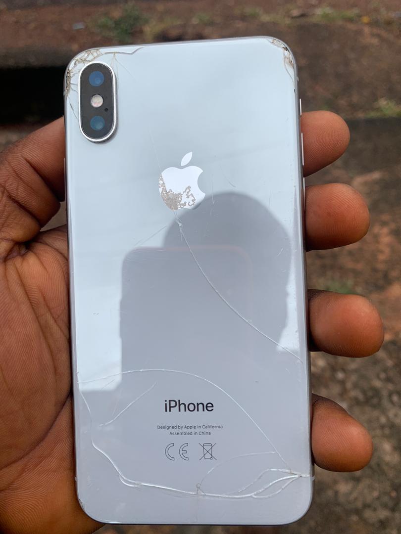 Cracked Iphone X Front And Back, Works Pretty Well Without Issues
