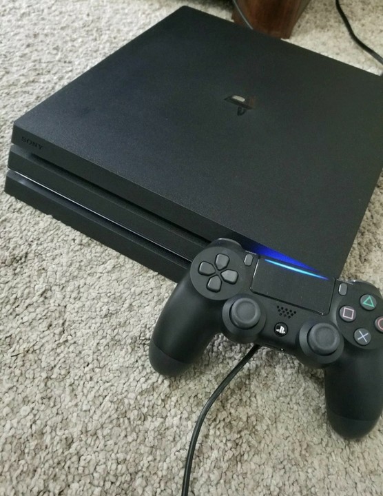 Uk Used Ps4 Pro With 1 Follow Come Wireless Pad & Free Cd (FIFA 20) -  Technology Market - Nigeria