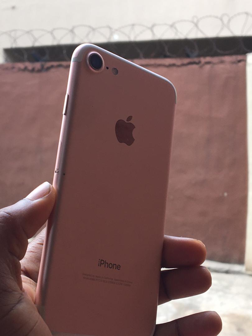 Iphone 7 32gb , Use With Chip Or Wifi , No Fingerprint - Phones - Nigeria