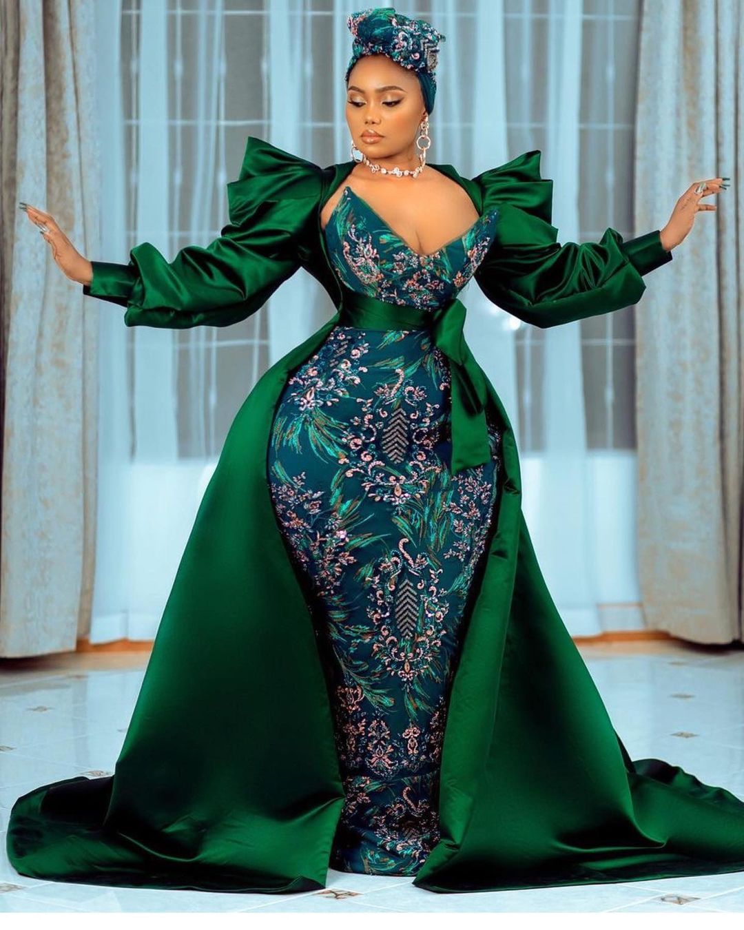 Stylish Emerald Green Colour Aso-Ebi Styles For Your Owambe