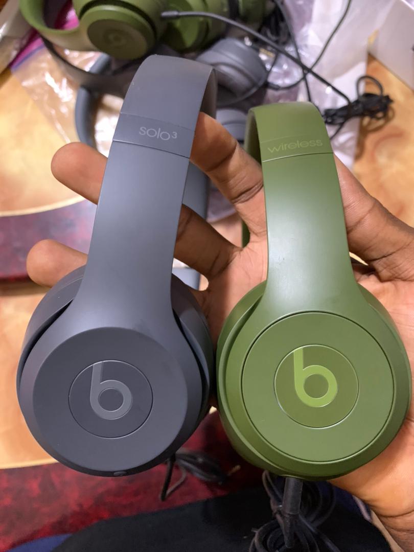 Apple Beats Solo 3 Wired Demo Headphones For Sale At 14k - Technology  Market - Nigeria