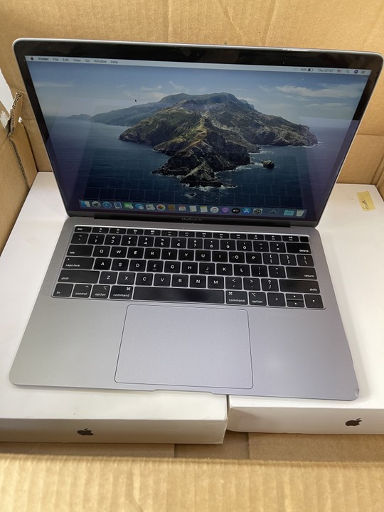 Macbook Air 2018 Used Available - Technology Market - Nigeria