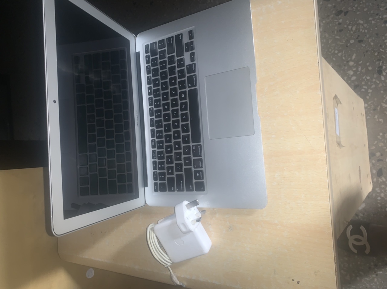 Clean Used Macbook Air 2014 Available @170k - Technology Market - Nigeria