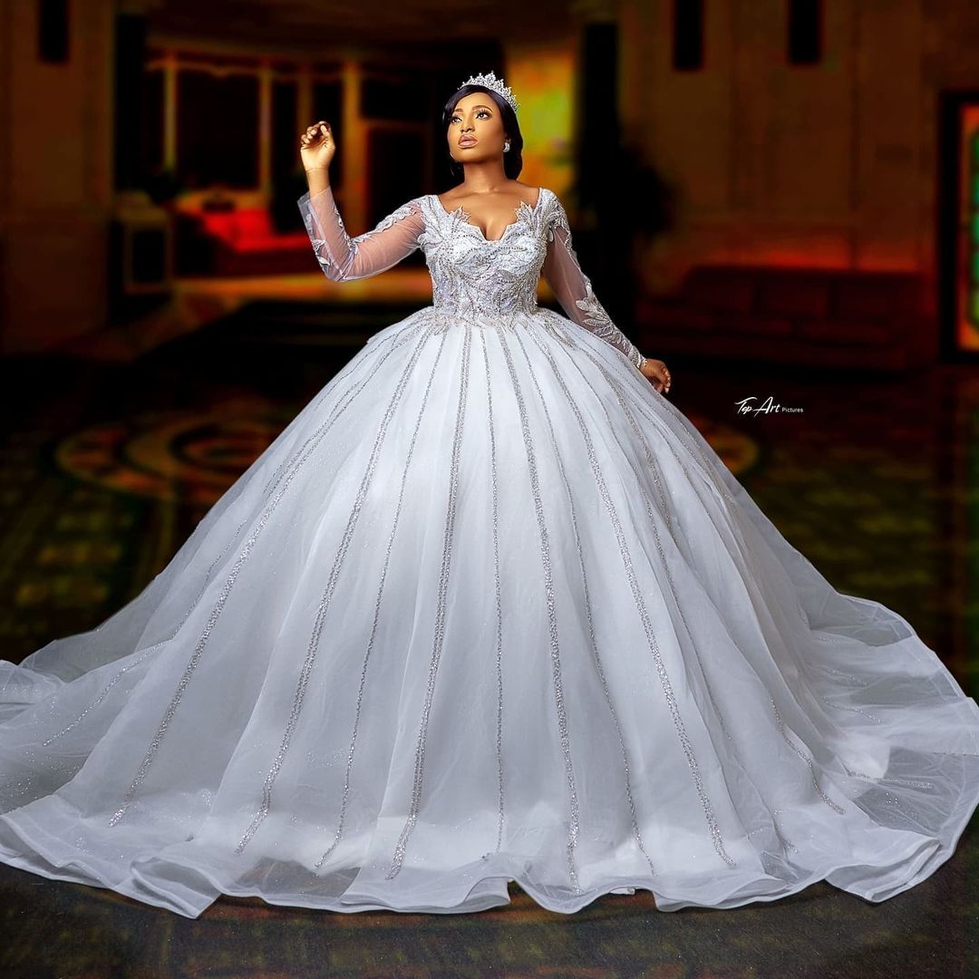 Best Simple Wedding Dresses Of 2021 The Top Wedding Gown Trends Of 6806
