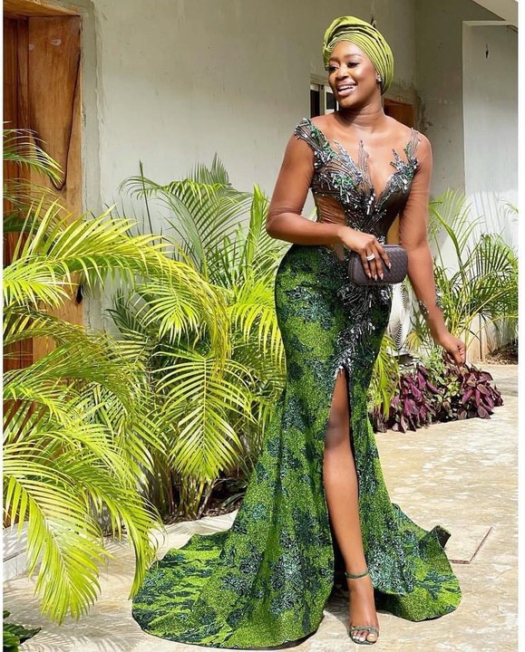 Latest Green Asoebi Styles Collection 2022 top Dazzling Emerald Green Lace  Styl - Fashion - Nigeria