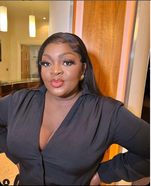 Eniola Badmus Declares Herself ‘every Man’s Choice’ Amid Her Weight ...