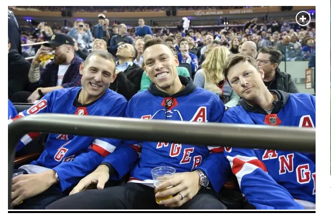 Aaron Judge catches flying puck barehanded at NHL game