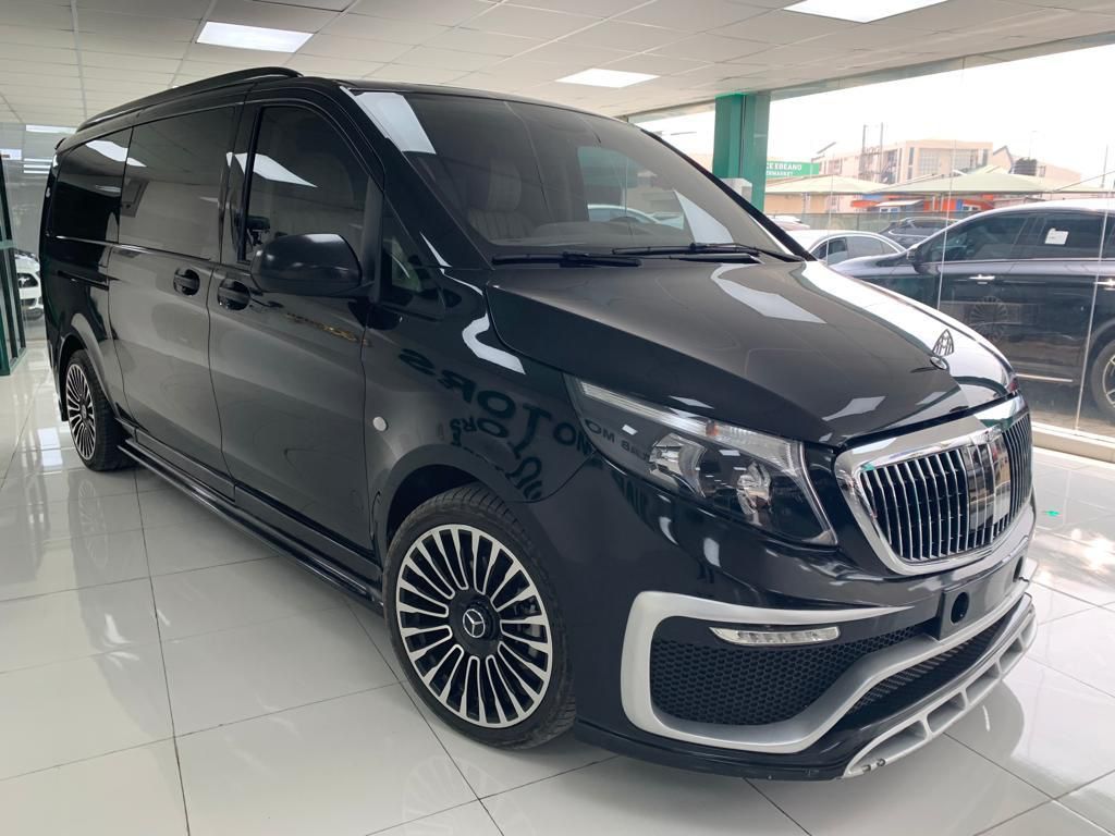 Mercedes benz viano maybach