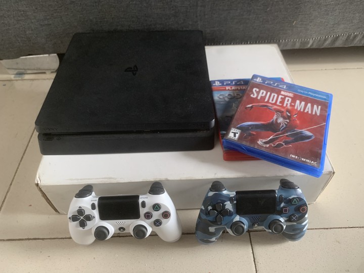 Ps4 slim hot sale price used