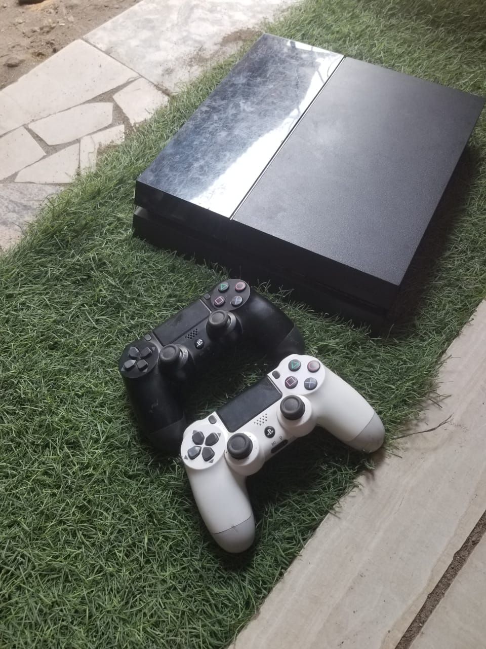 UK Used Ps4 With 2 Controller s - Gaming - Nigeria