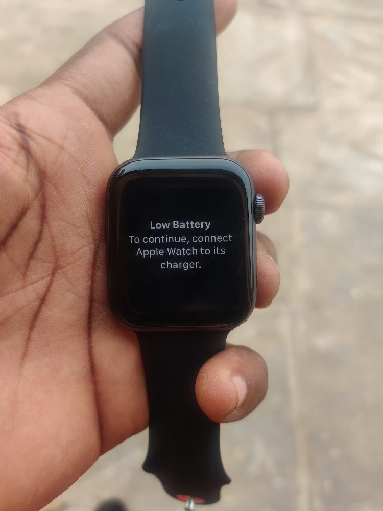 Apple watch 4 hot sale lte whatsapp