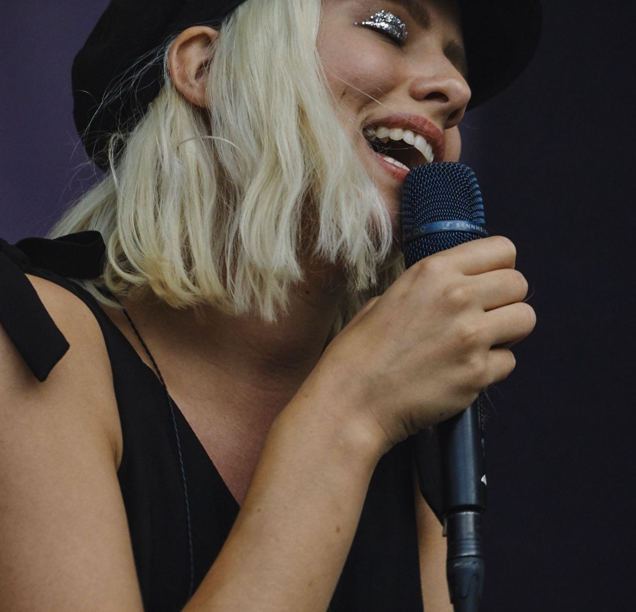 Woman Shaking Her Breast To Dance To The Beat Of The Music ' No