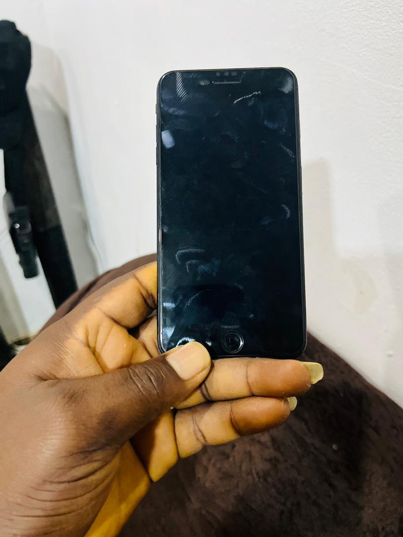 Apple iPhone XR 128 GB Black in Wuse 2 - Mobile Phones, Standor