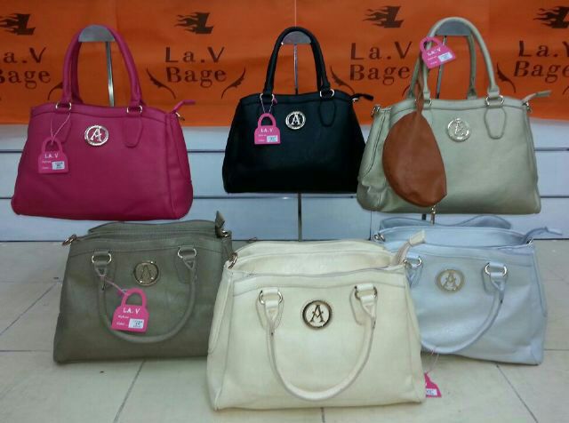 Order For Trendy Bags,sandal And Flat Shoes Bbm 3324cfa4 - Fashion ...