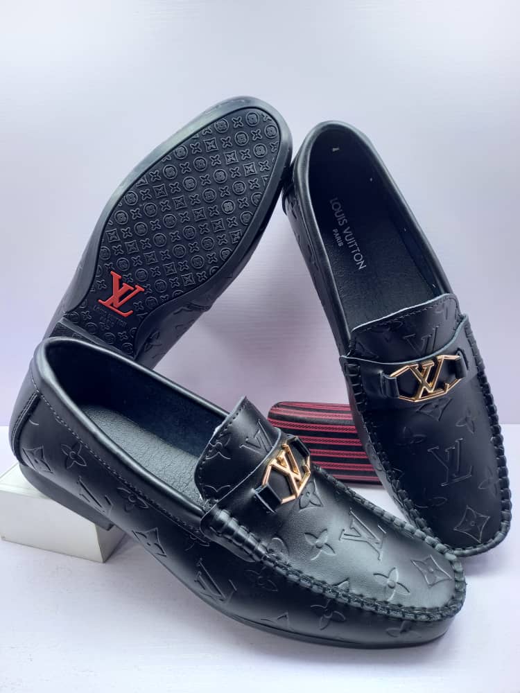 classic LV shoe  Olist Men's Louis Vuitton Football shoes shoes For Sale  In Nigeria