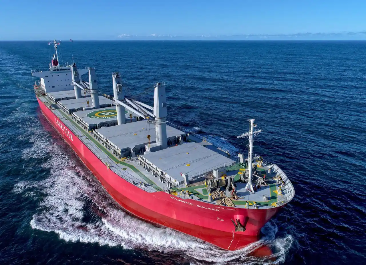 Балкер 40000 DWT. Балкеры (Bulk Carriers. Bulk Carrier ( Capesize). Балкер DWT 50000.