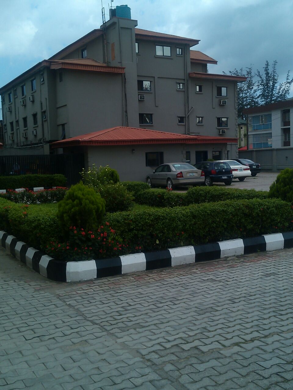 10 000 naira hotel in ikeja