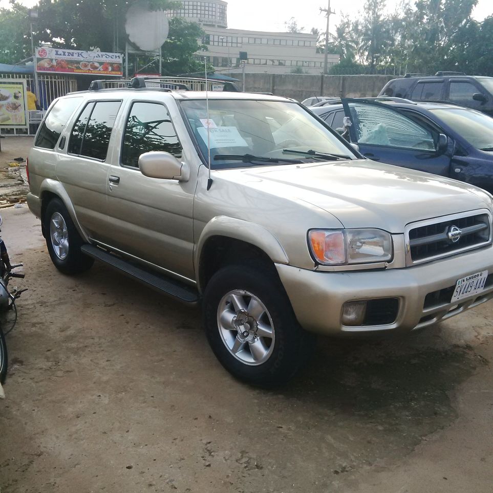 Nissan pathfinder 2000 года