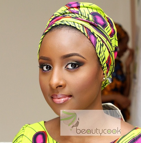 Ugliest Makeup By A Nigerian Woman!!!!! [PHOTOS] - Fashion (4) - Nigeria