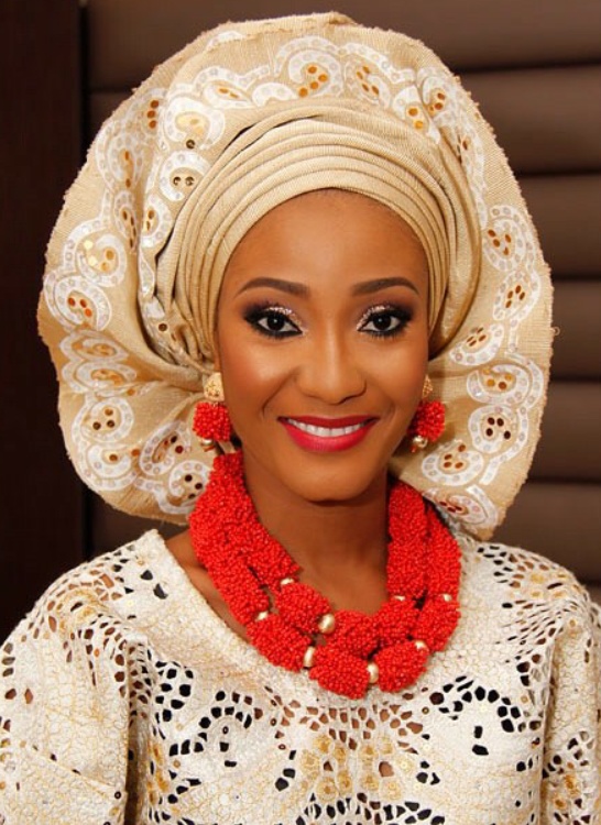 6-tips-lady-should-adopt-to-steal-d-spotlight-in-a-traditional-marriage