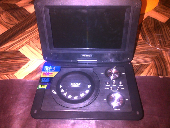 A Clean Portable Dvd Player For Sale. - Technology Market - Nigeria