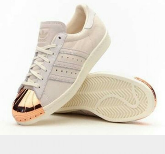Adidas Superstar Gold Plated Toes. - Fashion - Nigeria