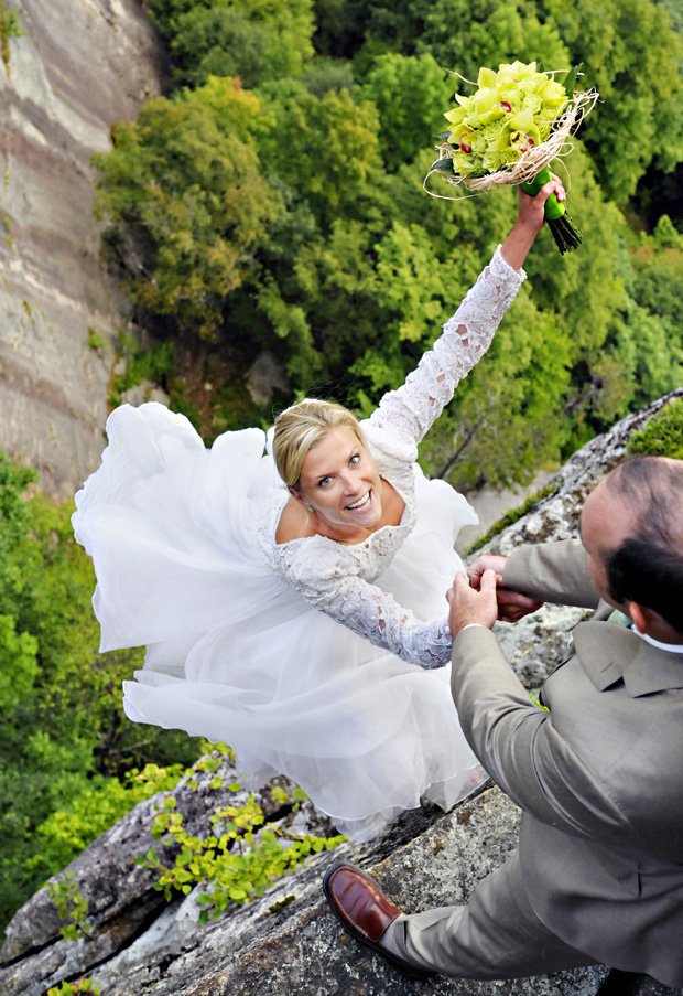 Wow See The Most Daring Wedding  Photos  Ever Family 