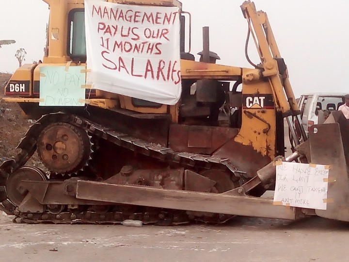 Calabar Waste Management Workers Cry Over Unpaid Salary (photos