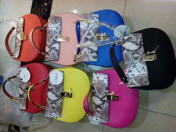 Pictures Latest Designer Handbags. Wholesale retail Available