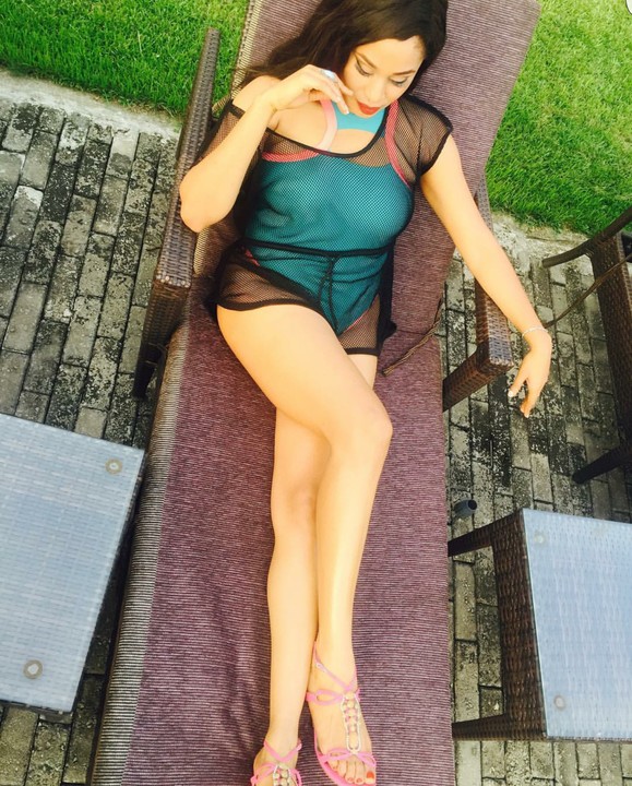 Munachi Abii Flaunts Her Massive Boobs And Curves (PICS