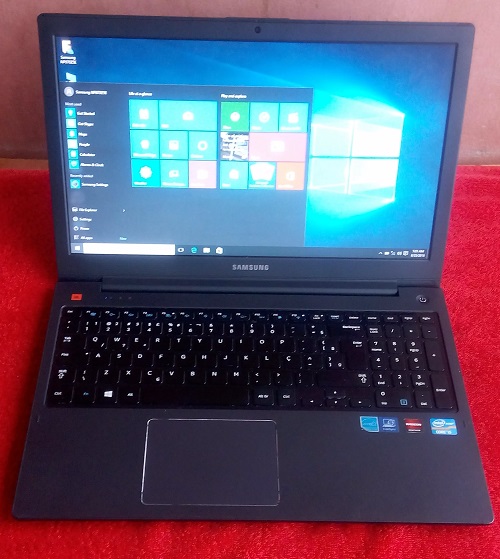 Mint Samsung NP670Z5E. 1T/B, 8gig Ram Laptop For Sale. - Technology Market  - Nigeria