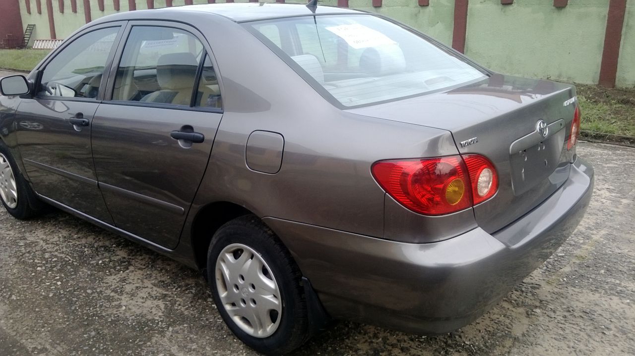 Toyota corolla 2004 года